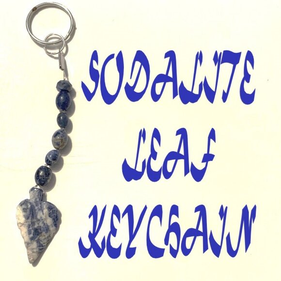 Sodalite Leaf Keychain – Wisdom, Intuition & Inner Balance - Picture 1 of 7
